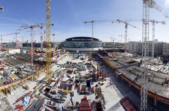 Ein abgeschlossenes Bauprojekt der thomas betonbauteile in Berlin-Friedrichshain ist der Mercedes Platz.